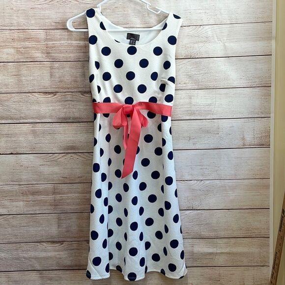 OH BABY BY MOTHERHOOD WHITE AND NAVY BLUE POLKA DOT DRESS - Picture 1 of 6